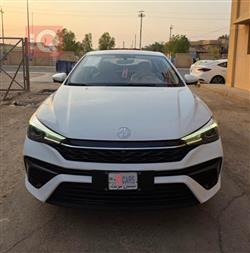 MG 5 Plus